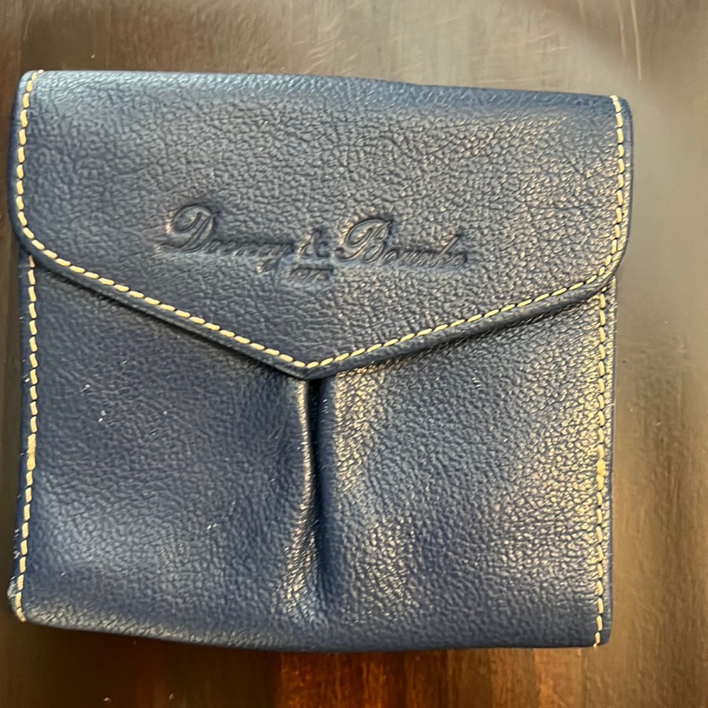 Dooney and Bourke wallet gently used